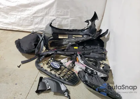 2025 Ford Escape Active z USA, uszkodzony, nr VIN 1FMCU9GN2SUA43821